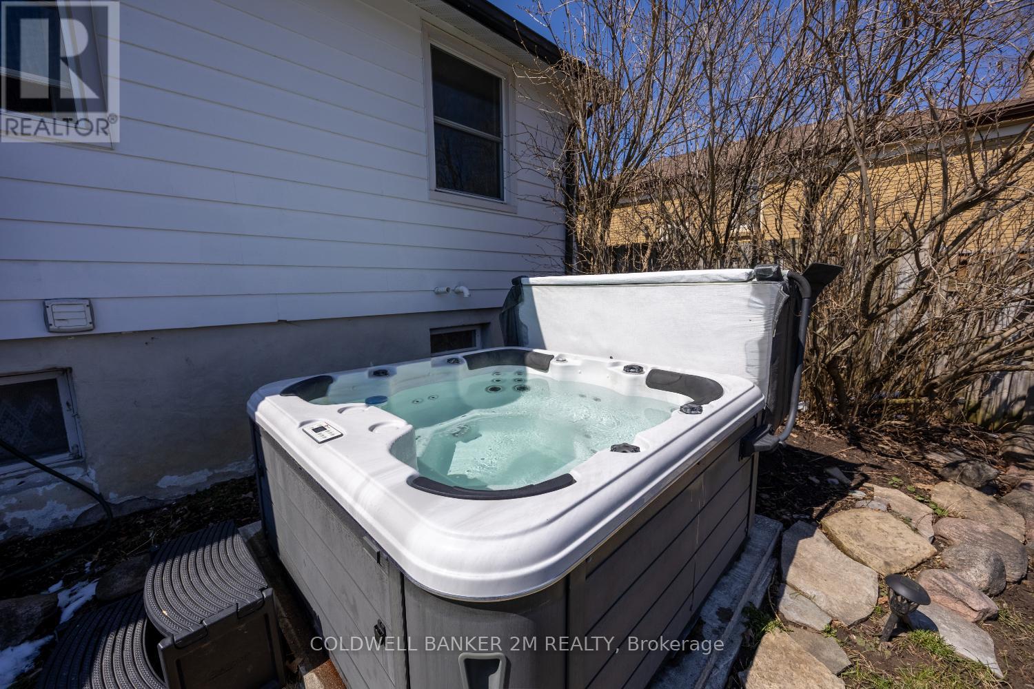 814 Downie Street, Peterborough, Ontario  K9H 4L3 - Photo 17 - X12982638