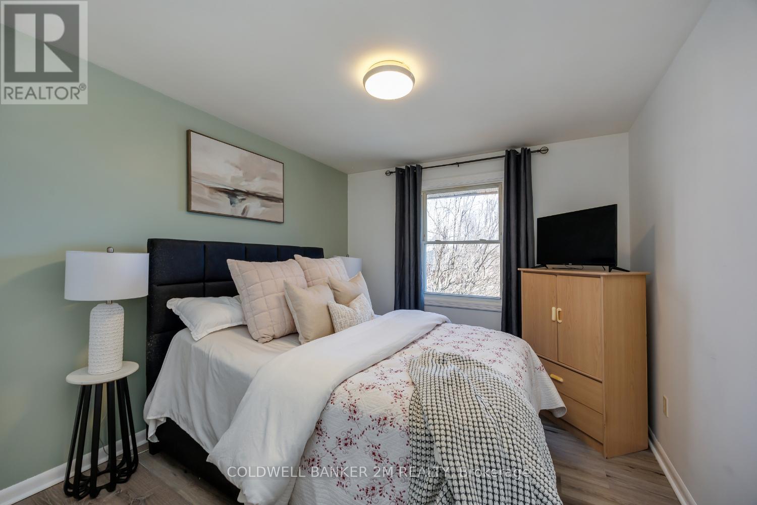 814 Downie Street, Peterborough, Ontario  K9H 4L3 - Photo 9 - X12982638