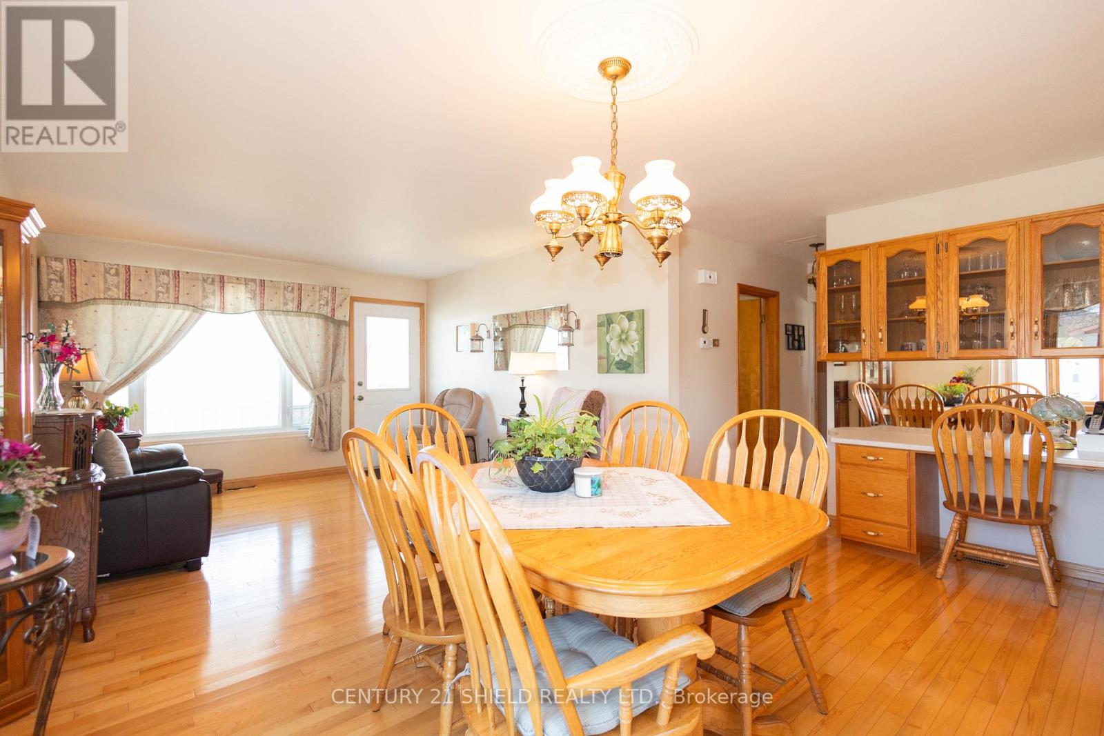 247 15th St. W Street, Cornwall, Ontario  K6J 3K2 - Photo 12 - X12982618