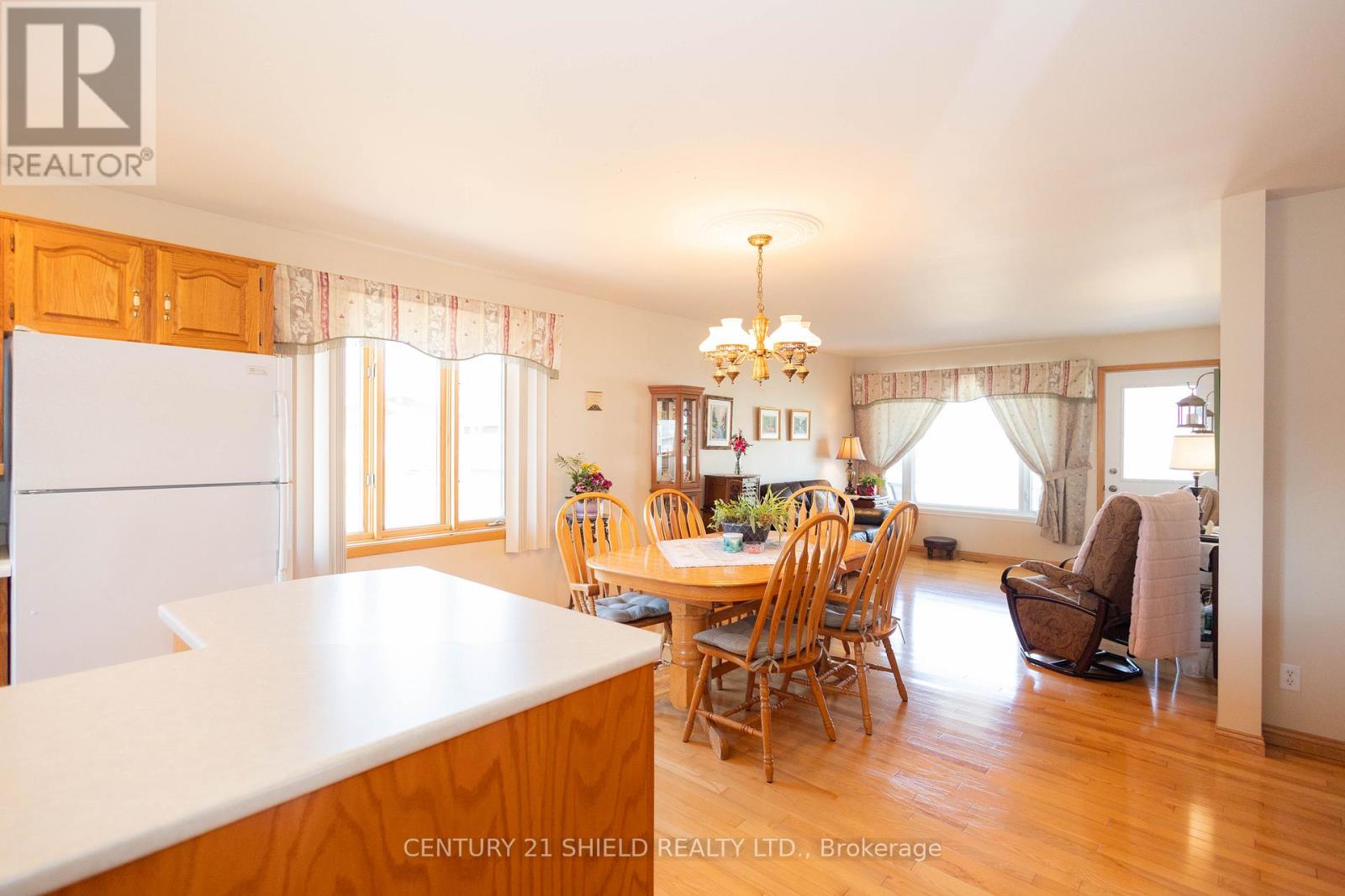 247 15th St. W Street, Cornwall, Ontario  K6J 3K2 - Photo 13 - X12982618