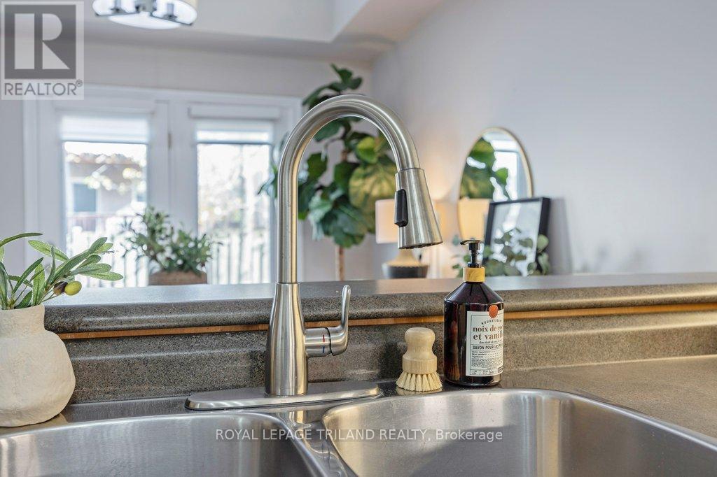 8 - 2089 Beaverbrook Avenue, London North, Ontario  N6H 0A9 - Photo 17 - X12705960