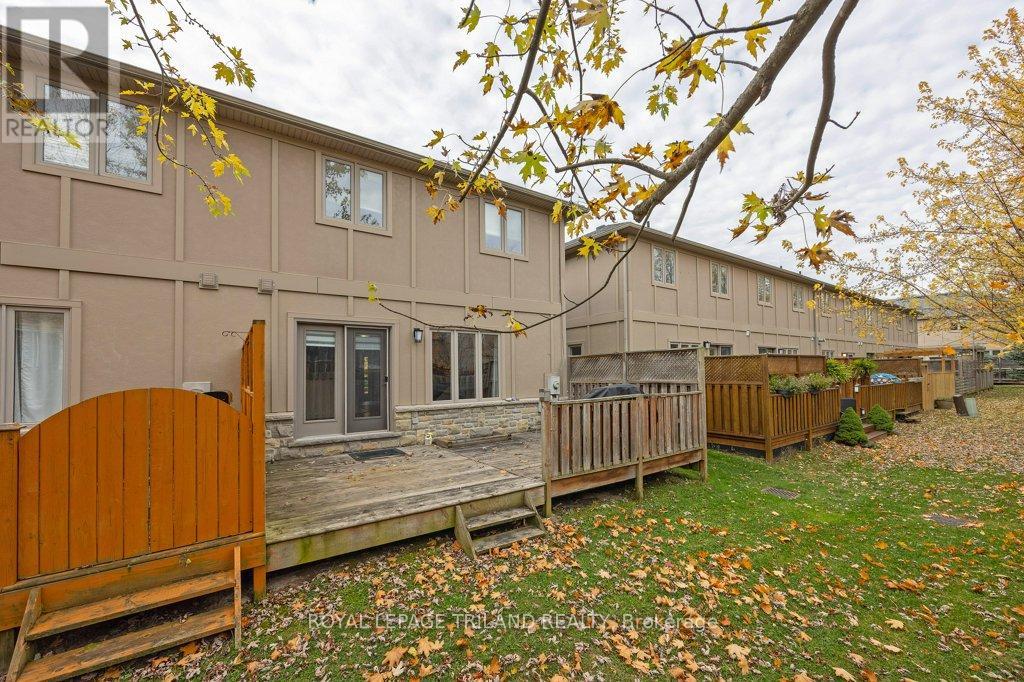 8 - 2089 Beaverbrook Avenue, London North, Ontario  N6H 0A9 - Photo 39 - X12705960