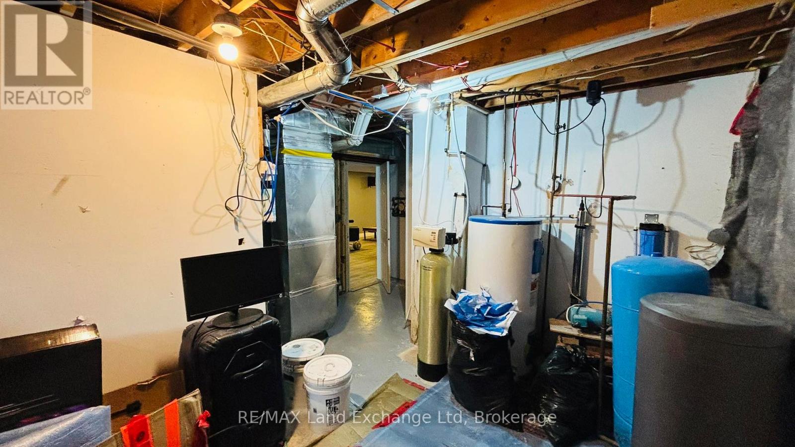 1041 Main Street, Howick, Ontario  N0G 2X0 - Photo 30 - X12982502