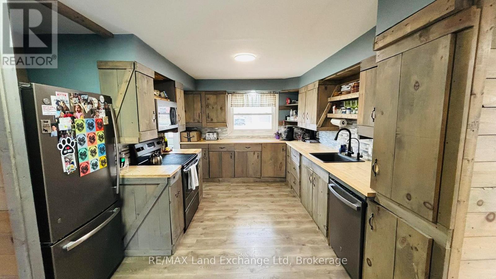 1041 Main Street, Howick, Ontario  N0G 2X0 - Photo 6 - X12982502