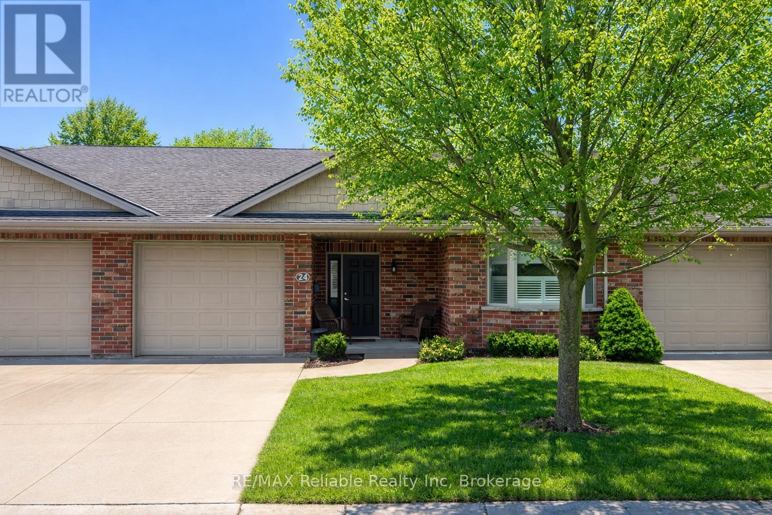 24 BAYFIELD MEWS LANE, bluewater (bayfield), Ontario