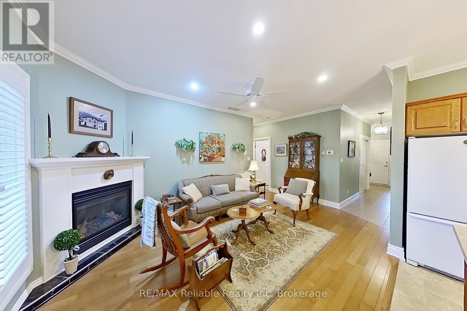 24 Bayfield Mews Lane, Bluewater, Ontario  N0M 1G0 - Photo 16 - X12982538