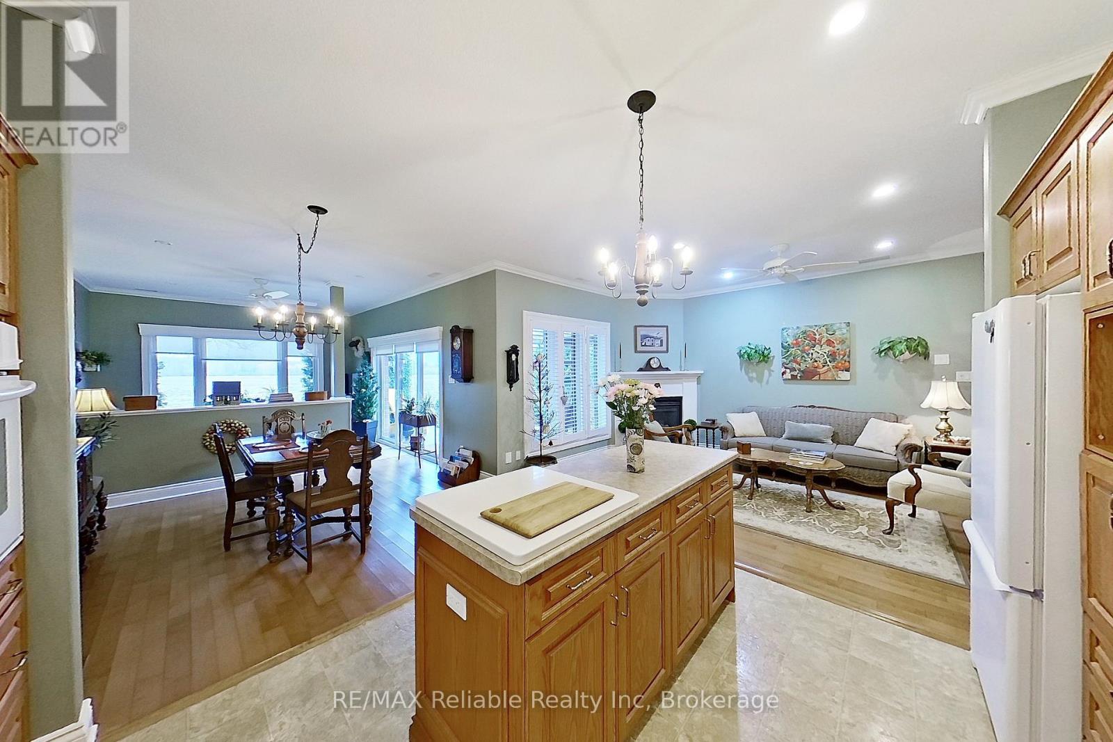 24 Bayfield Mews Lane, Bluewater, Ontario  N0M 1G0 - Photo 22 - X12982538