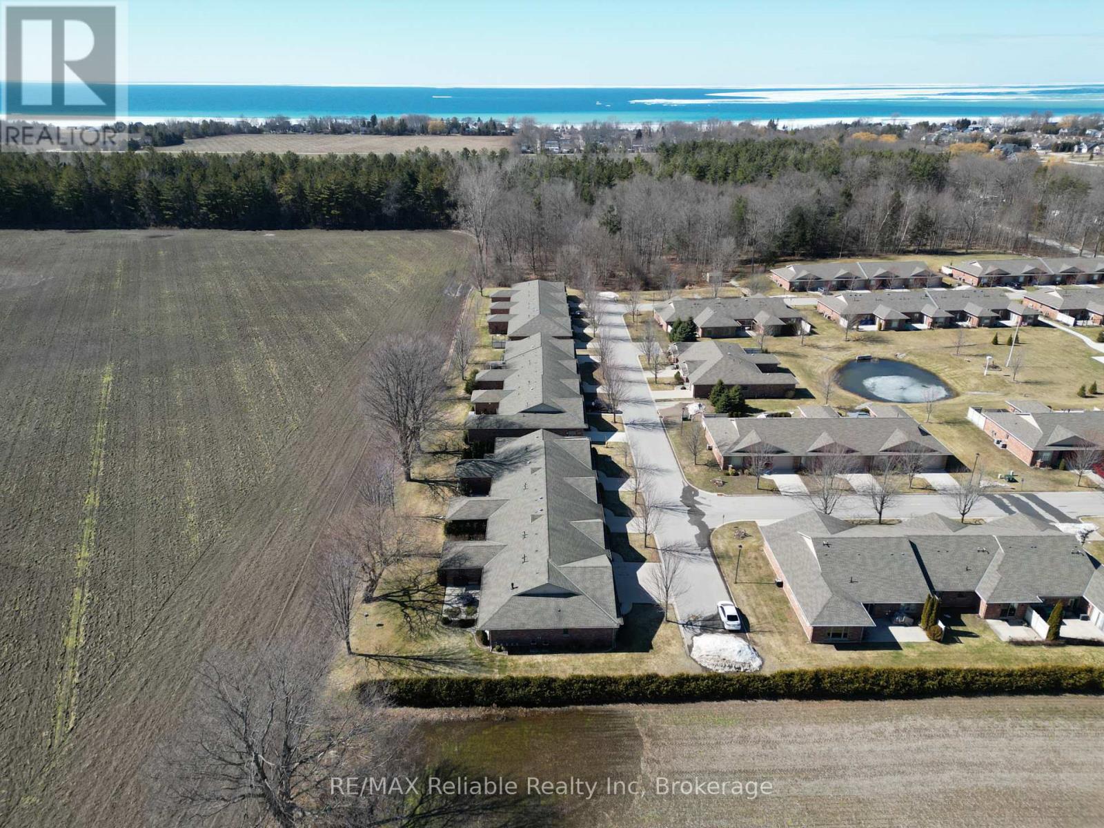 24 Bayfield Mews Lane, Bluewater, Ontario  N0M 1G0 - Photo 7 - X12982538