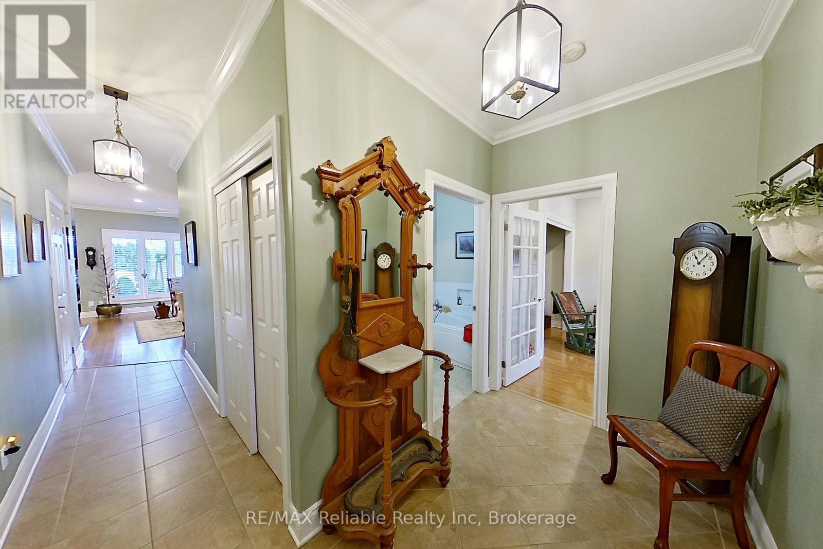 24 Bayfield Mews Lane, Bluewater, Ontario  N0M 1G0 - Photo 8 - X12982538