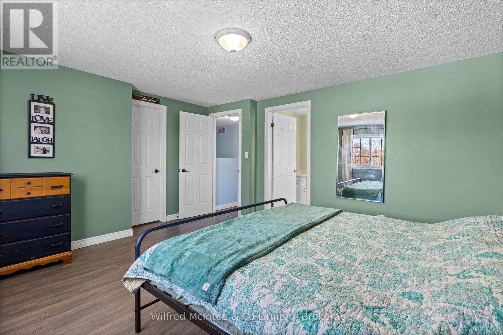 59 Dales Drive, Mapleton, Ontario  N0G 1P0 - Photo 20 - X12982602