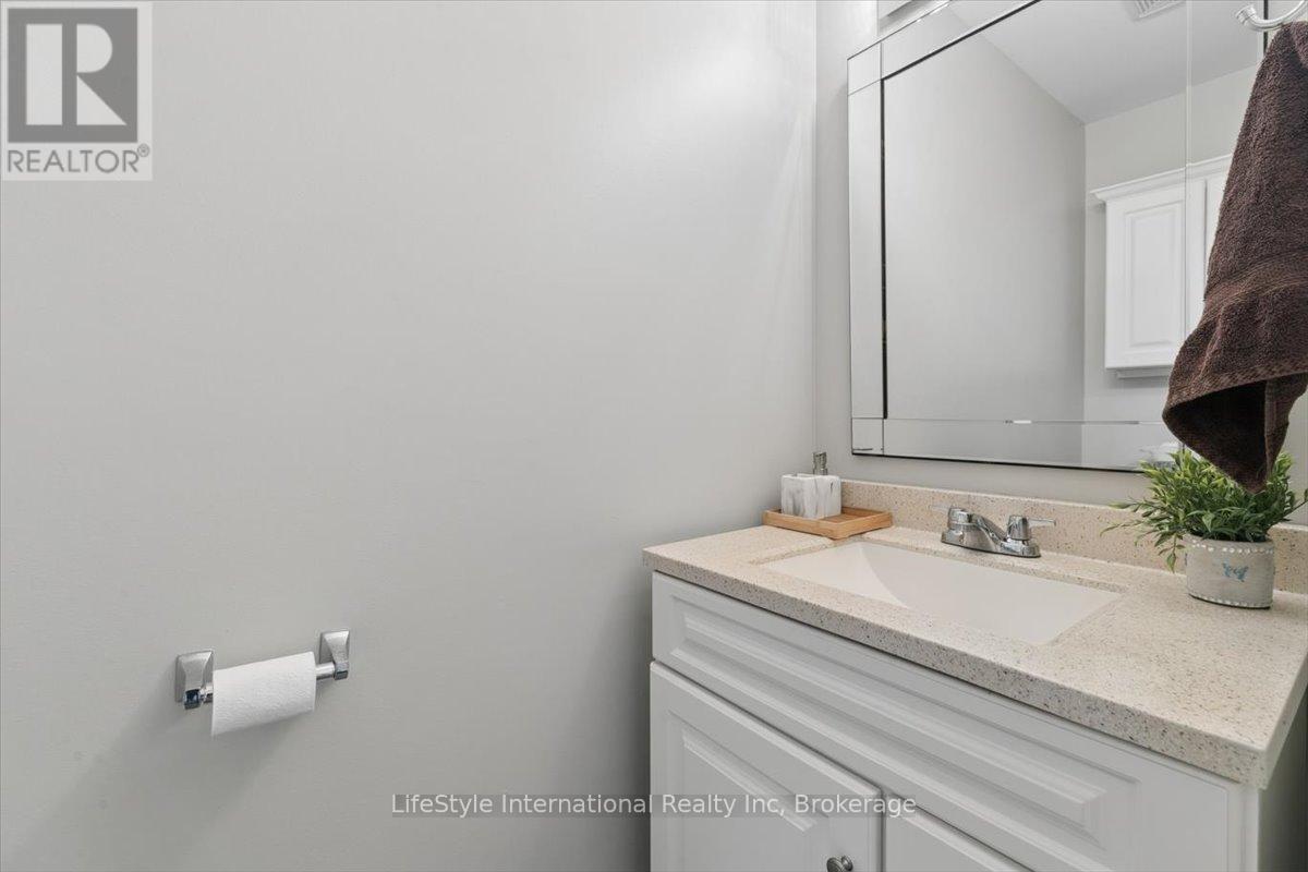 95 Houghton Street, Cambridge, Ontario  N3C 4L2 - Photo 11 - X12982608