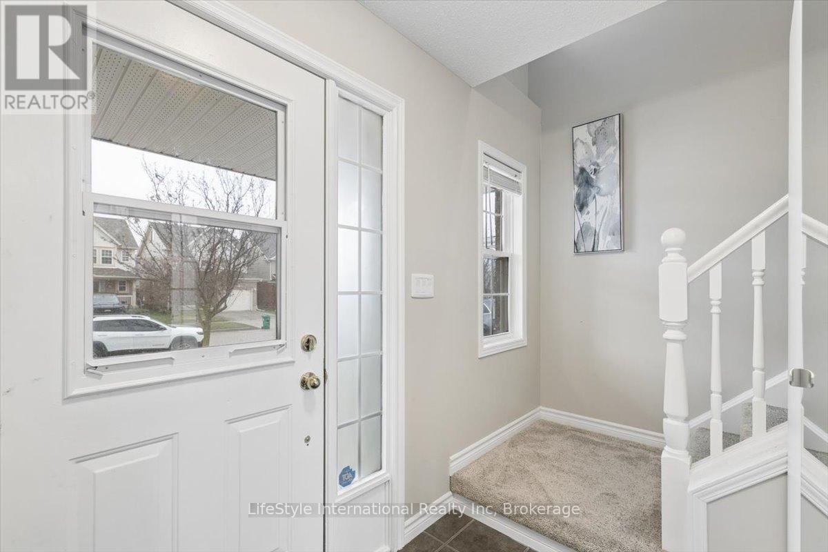 95 Houghton Street, Cambridge, Ontario  N3C 4L2 - Photo 12 - X12982608