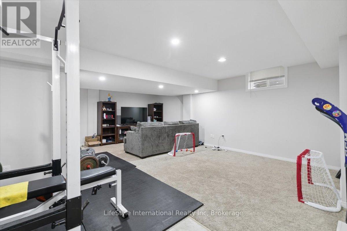 95 Houghton Street, Cambridge, Ontario  N3C 4L2 - Photo 21 - X12982608