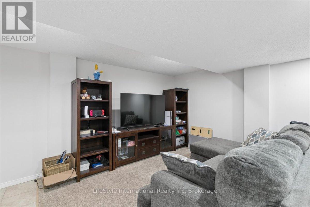 95 Houghton Street, Cambridge, Ontario  N3C 4L2 - Photo 23 - X12982608