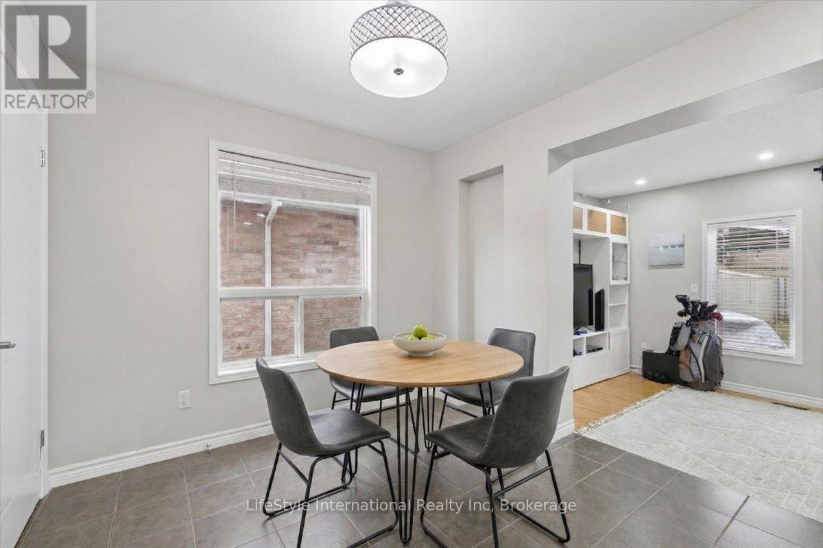 95 Houghton Street, Cambridge, Ontario  N3C 4L2 - Photo 8 - X12982608