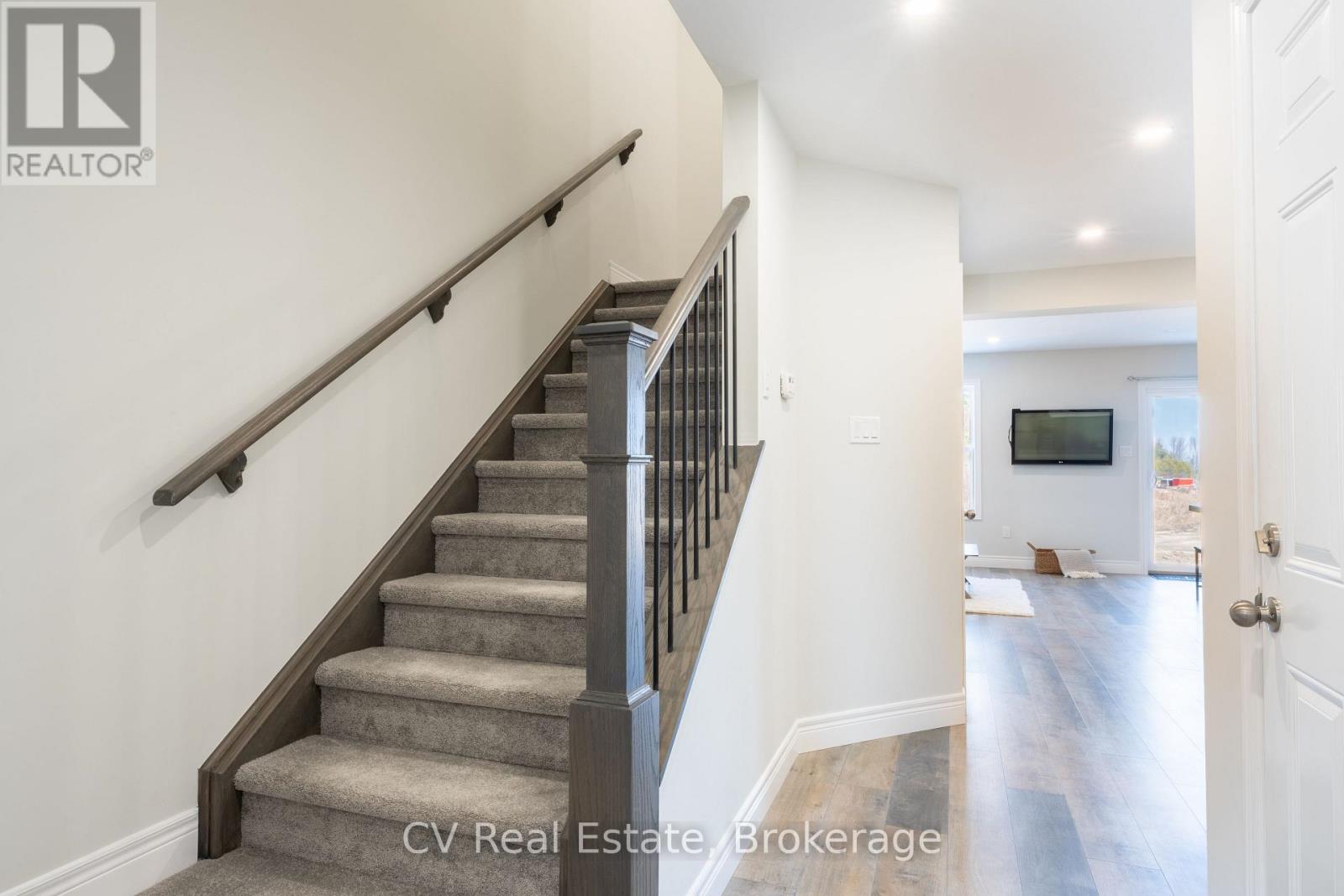 209 Equality Drive, Meaford, Ontario N4L 0B4 - Photo 12 - X12982620