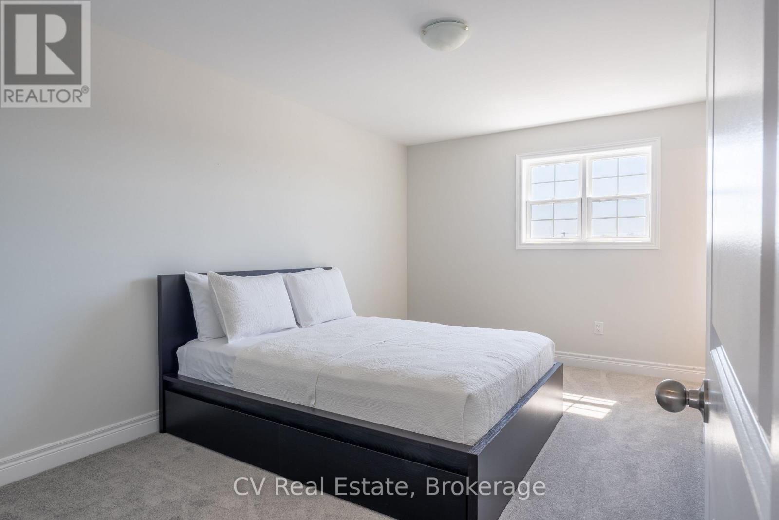 209 Equality Drive, Meaford, Ontario N4L 0B4 - Photo 13 - X12982620