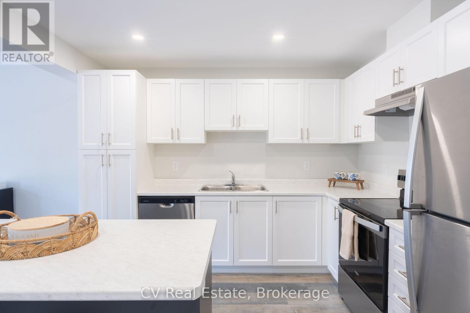 209 Equality Drive, Meaford, Ontario N4L 0B4 - Photo 6 - X12982620