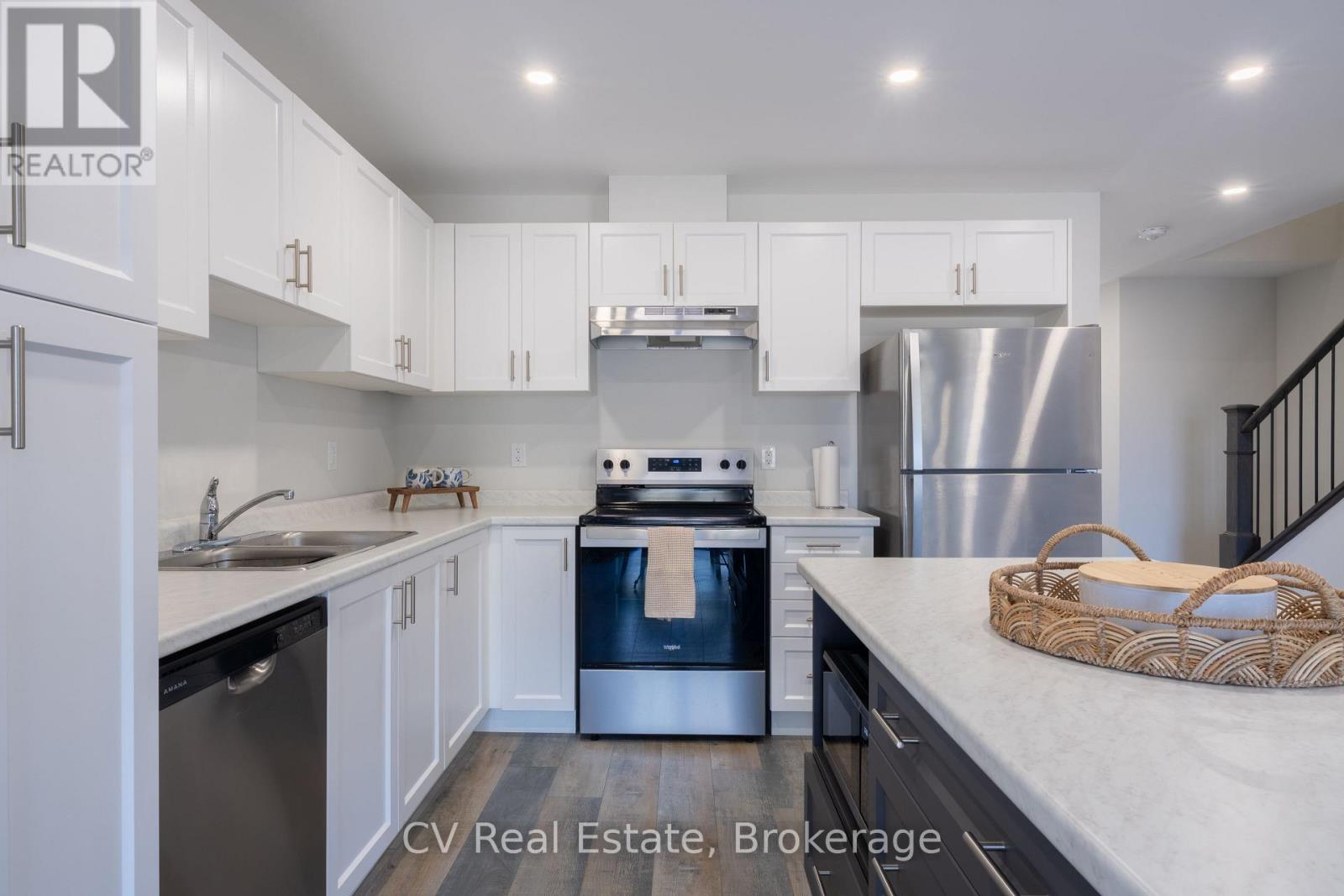 209 Equality Drive, Meaford, Ontario N4L 0B4 - Photo 7 - X12982620