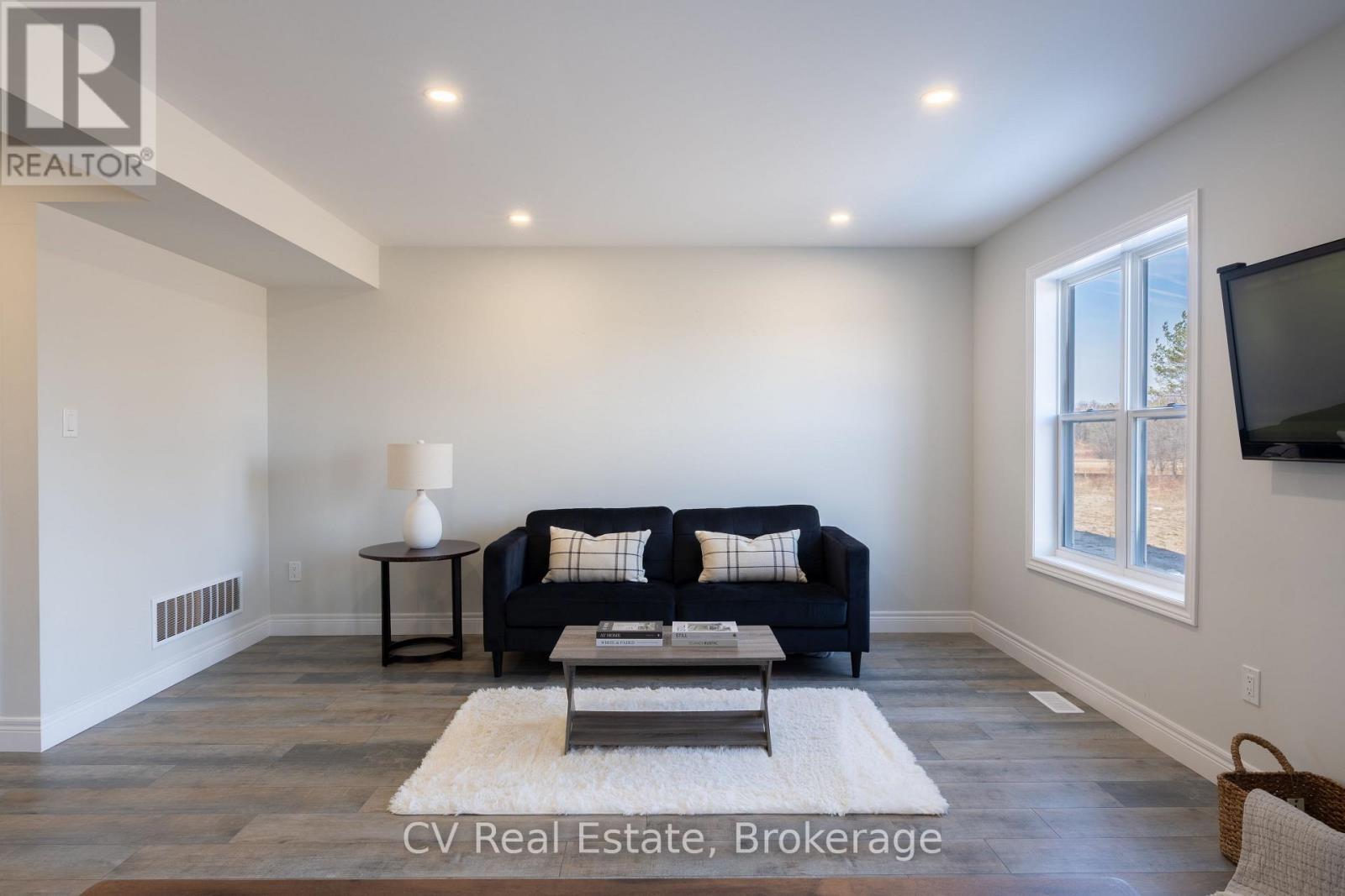 209 Equality Drive, Meaford, Ontario N4L 0B4 - Photo 9 - X12982620