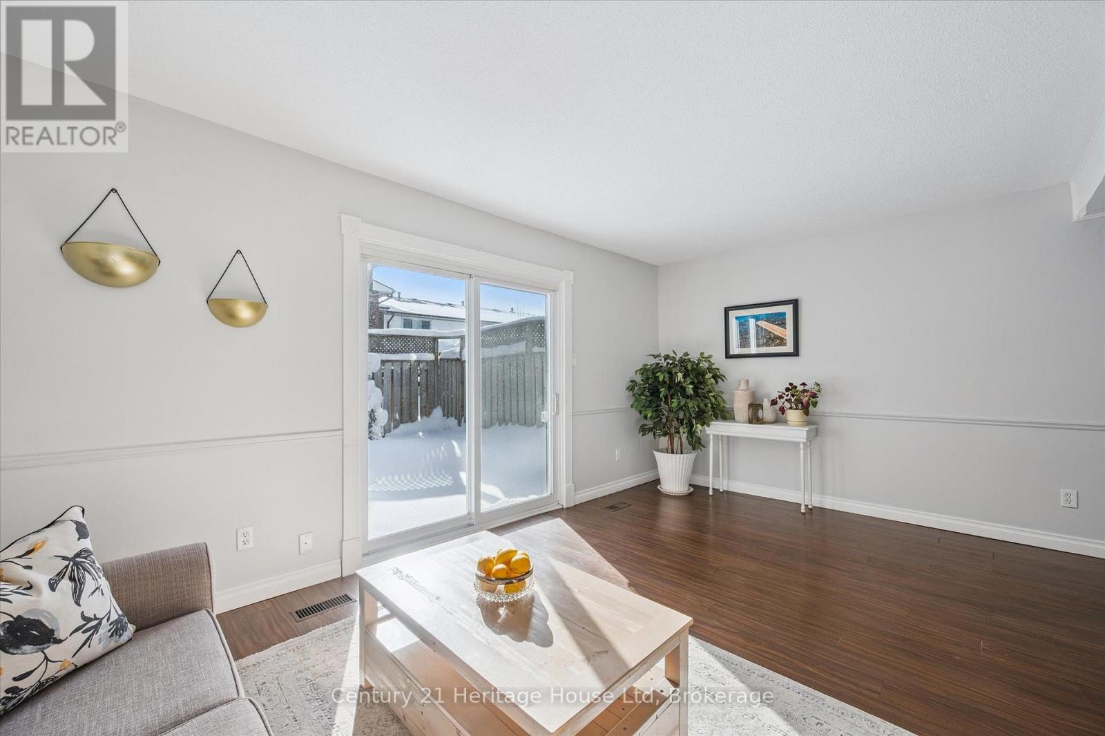 230 - 31 Greengate Road, Guelph, Ontario  N1H 6R3 - Photo 10 - X12982726