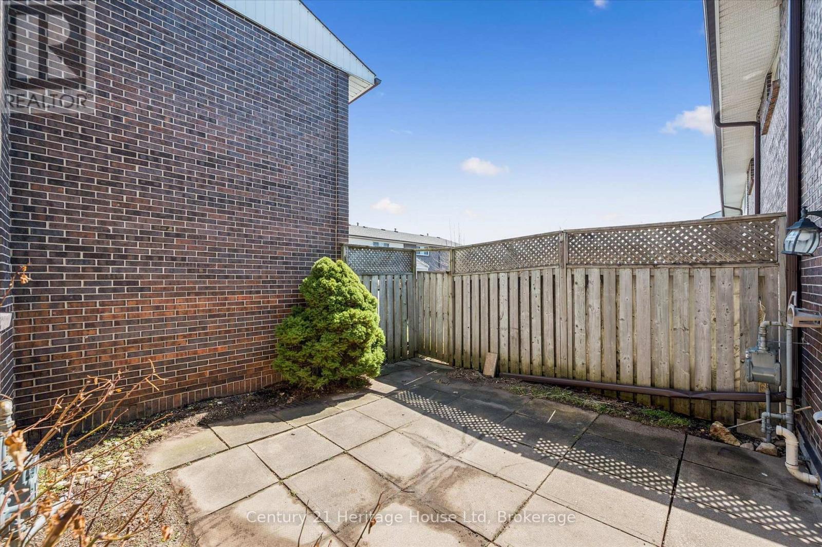 230 - 31 Greengate Road, Guelph, Ontario  N1H 6R3 - Photo 34 - X12982726