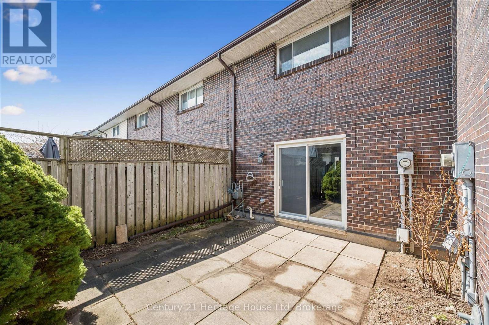 230 - 31 Greengate Road, Guelph, Ontario  N1H 6R3 - Photo 37 - X12982726