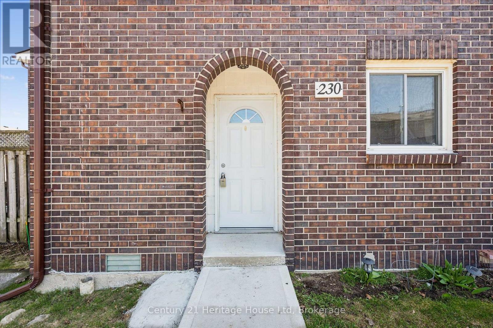 230 - 31 Greengate Road, Guelph, Ontario  N1H 6R3 - Photo 5 - X12982726