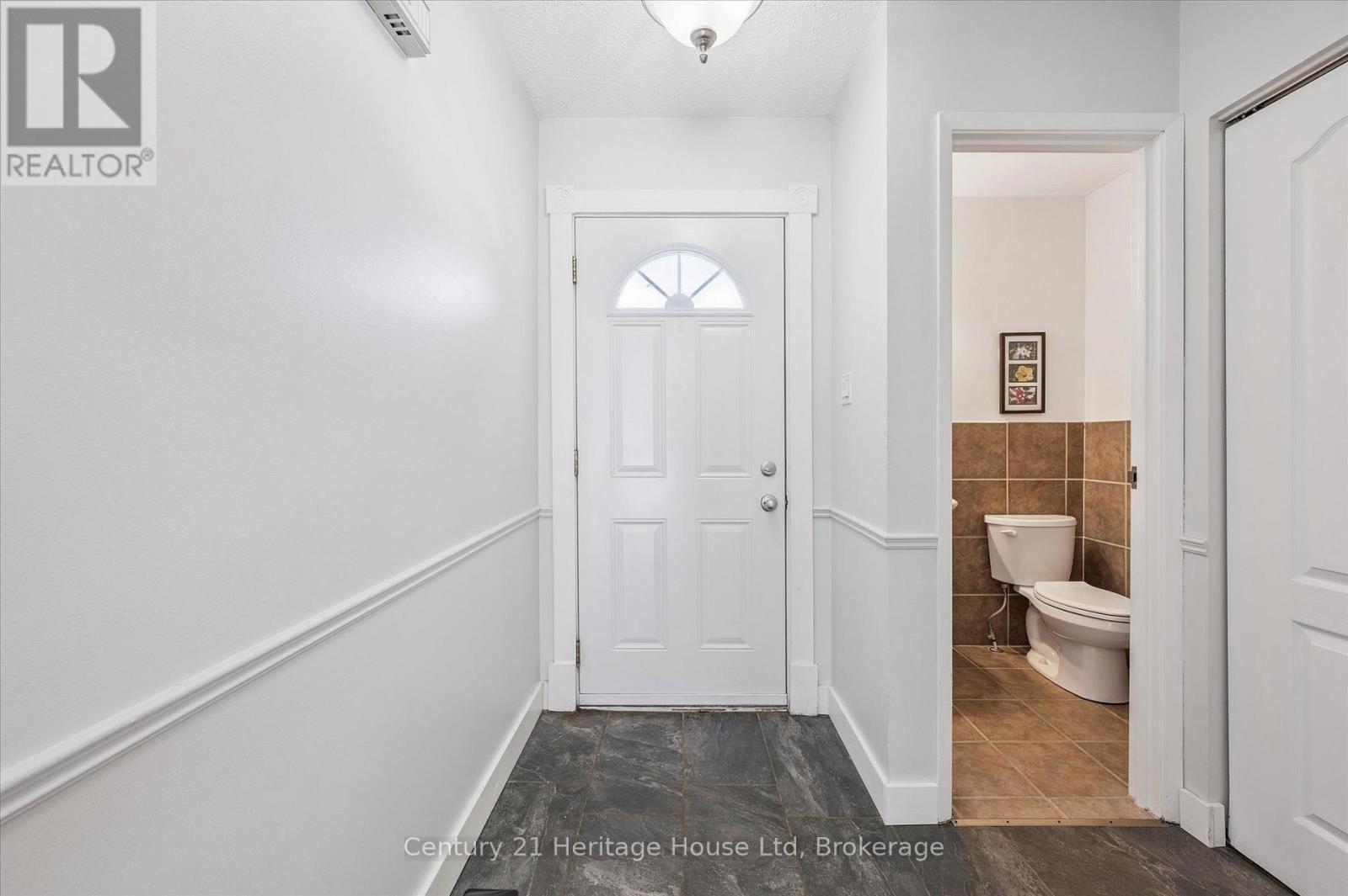 230 - 31 Greengate Road, Guelph, Ontario  N1H 6R3 - Photo 6 - X12982726