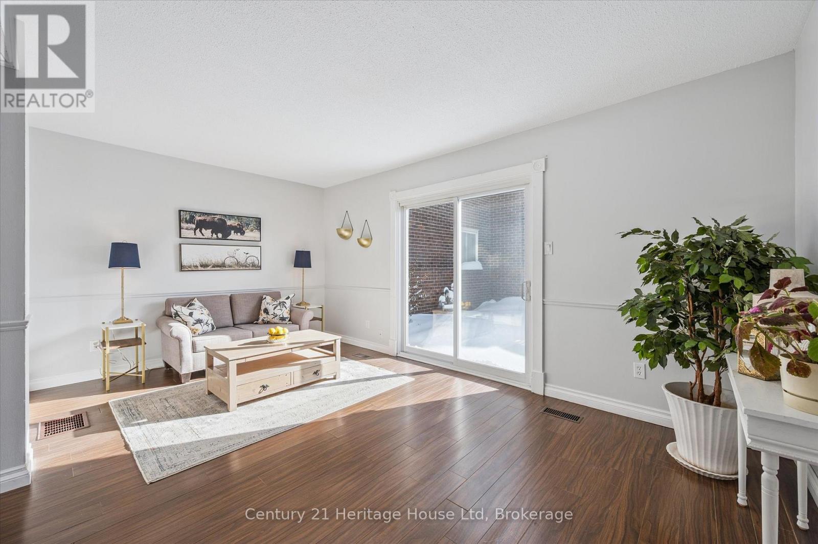 230 - 31 Greengate Road, Guelph, Ontario  N1H 6R3 - Photo 8 - X12982726