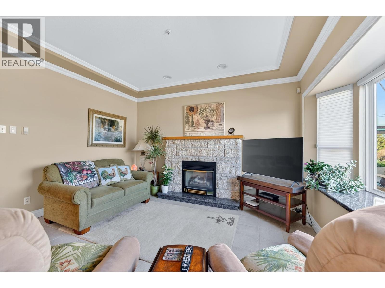 1627 E 34th Avenue, Vancouver, British Columbia V5P 1A2 - Photo 11 - R3108983