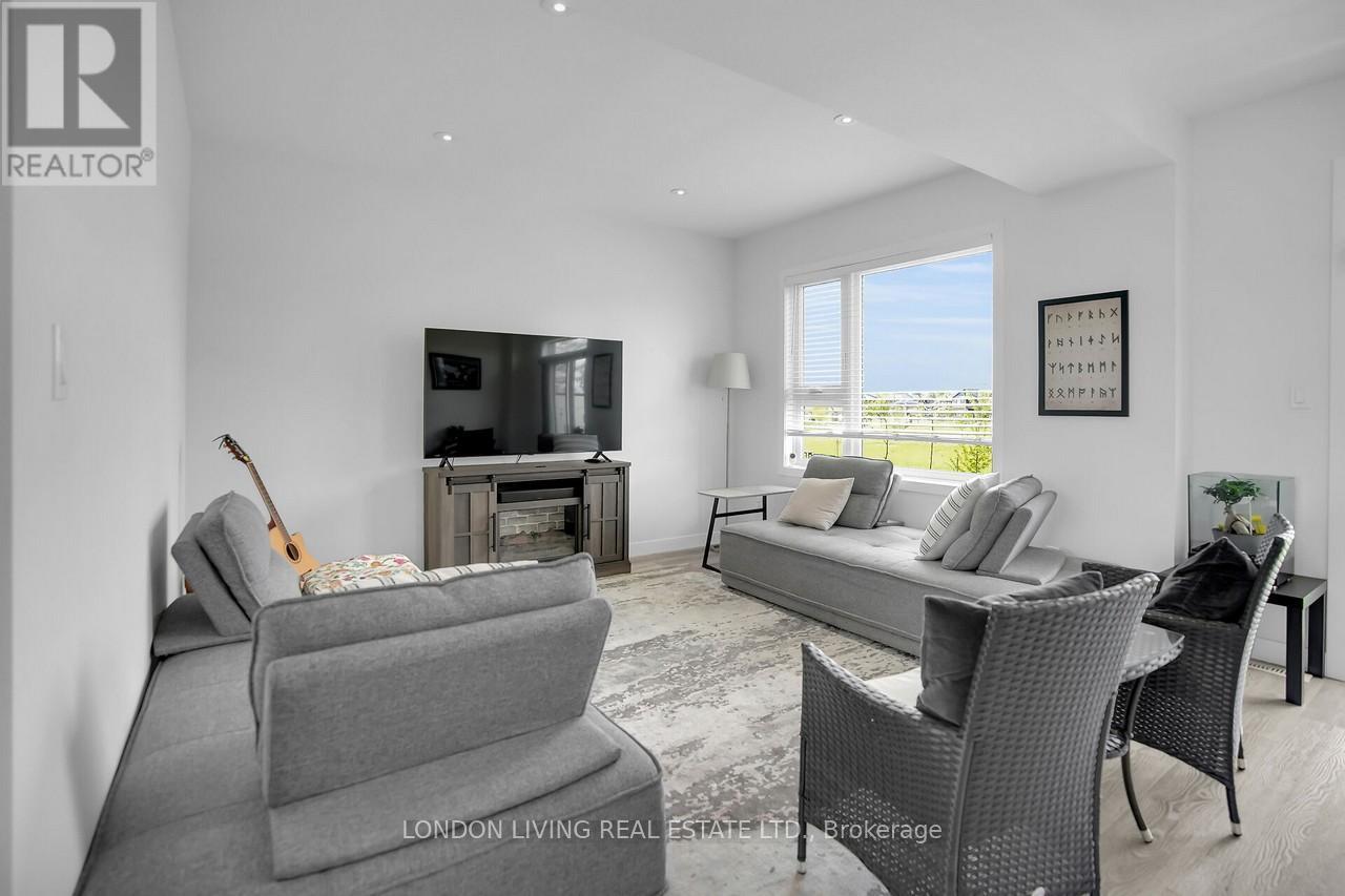 28 - 3380 Singleton Avenue, London South, Ontario  N6L 0E8 - Photo 18 - X12982594