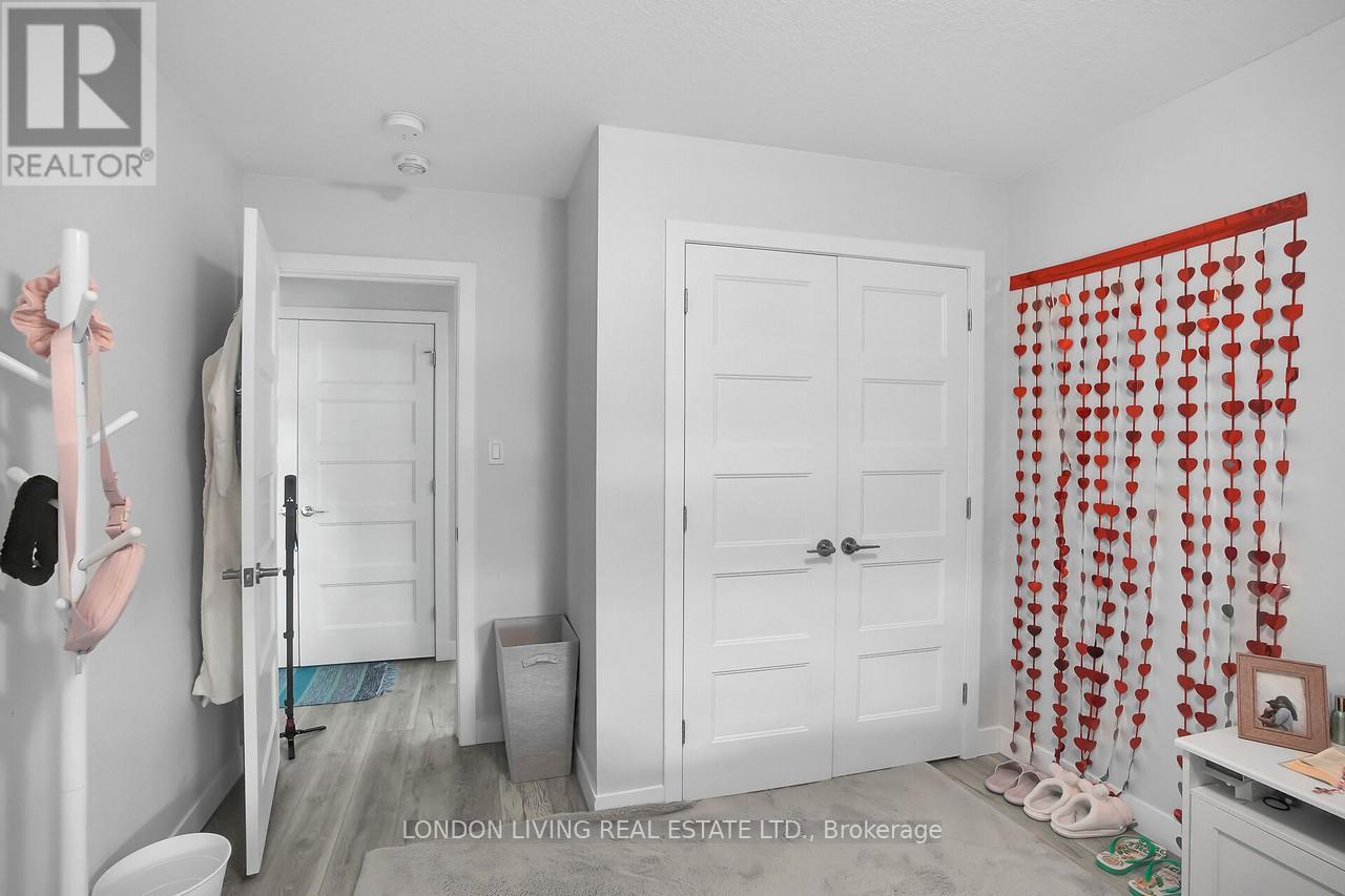 28 - 3380 Singleton Avenue, London South, Ontario  N6L 0E8 - Photo 32 - X12982594