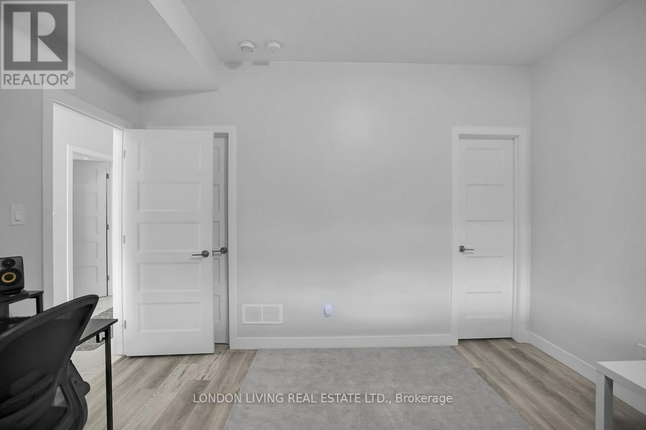 28 - 3380 Singleton Avenue, London South, Ontario  N6L 0E8 - Photo 8 - X12982594