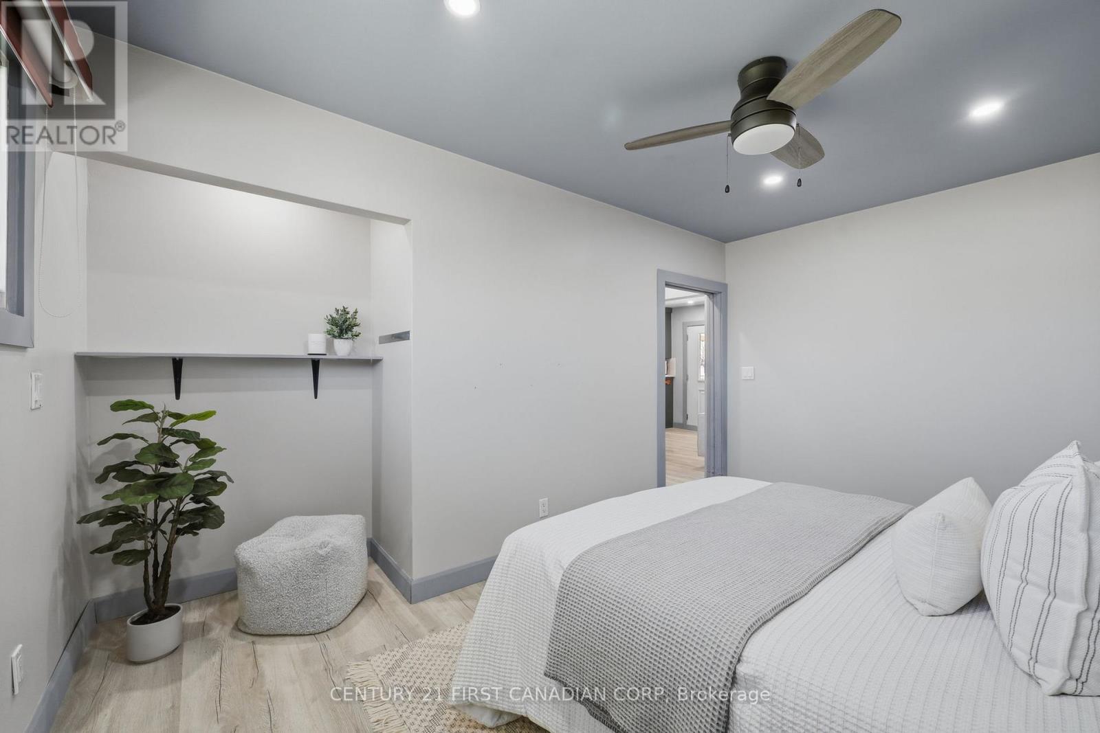 1878 Trafalgar Street, London East, Ontario  N5W 1X6 - Photo 21 - X12982746