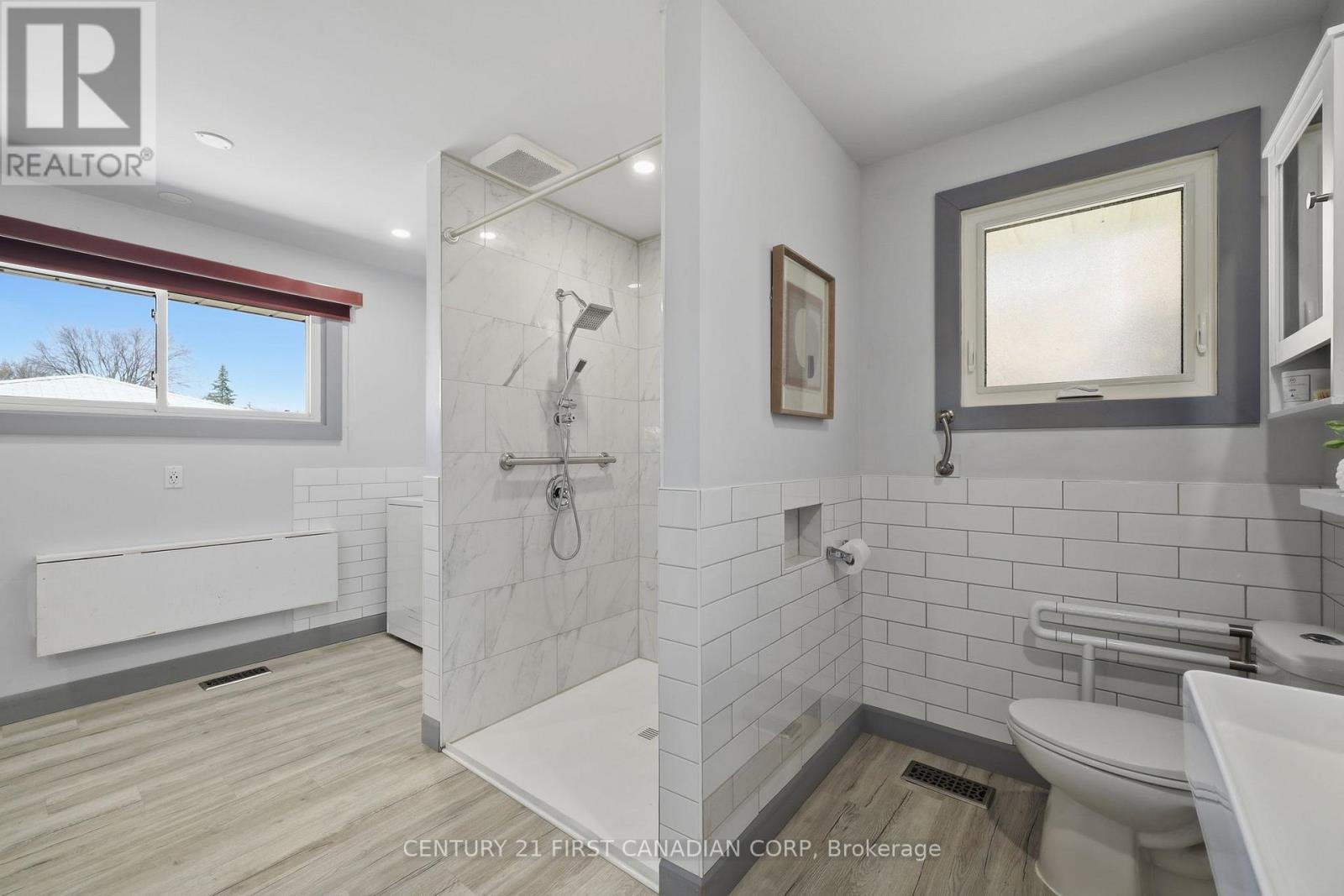 1878 Trafalgar Street, London East, Ontario  N5W 1X6 - Photo 22 - X12982746