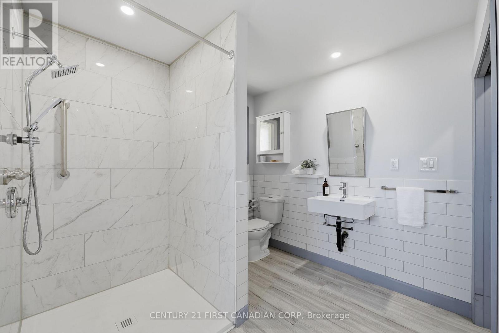 1878 Trafalgar Street, London East, Ontario  N5W 1X6 - Photo 25 - X12982746