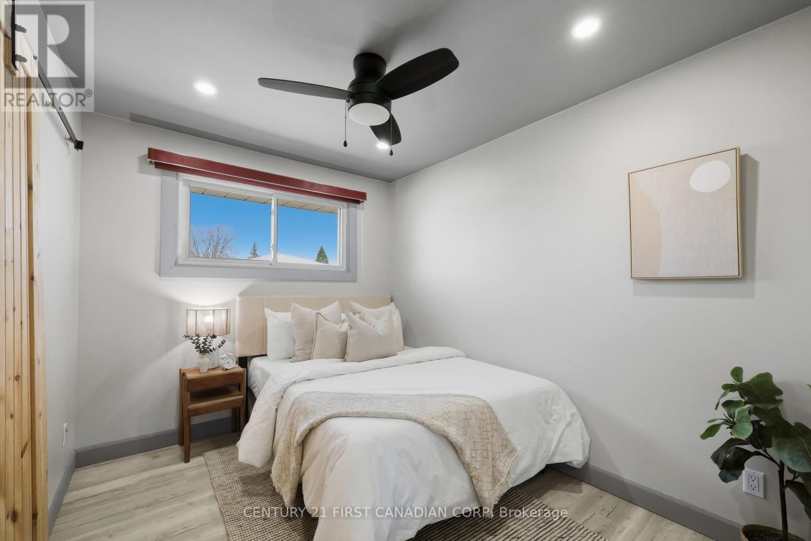 1878 Trafalgar Street, London East, Ontario  N5W 1X6 - Photo 26 - X12982746