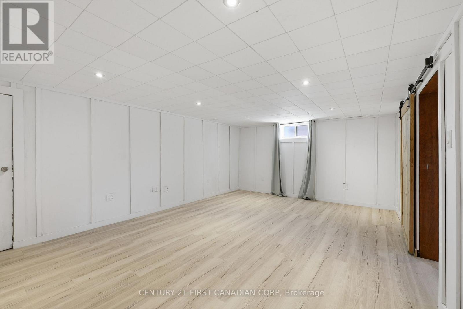 1878 Trafalgar Street, London East, Ontario  N5W 1X6 - Photo 33 - X12982746