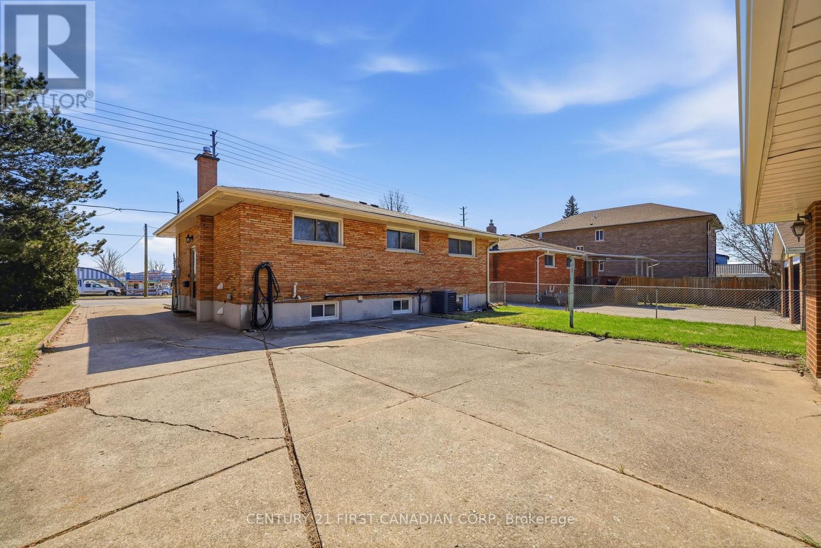 1878 Trafalgar Street, London East, Ontario  N5W 1X6 - Photo 43 - X12982746