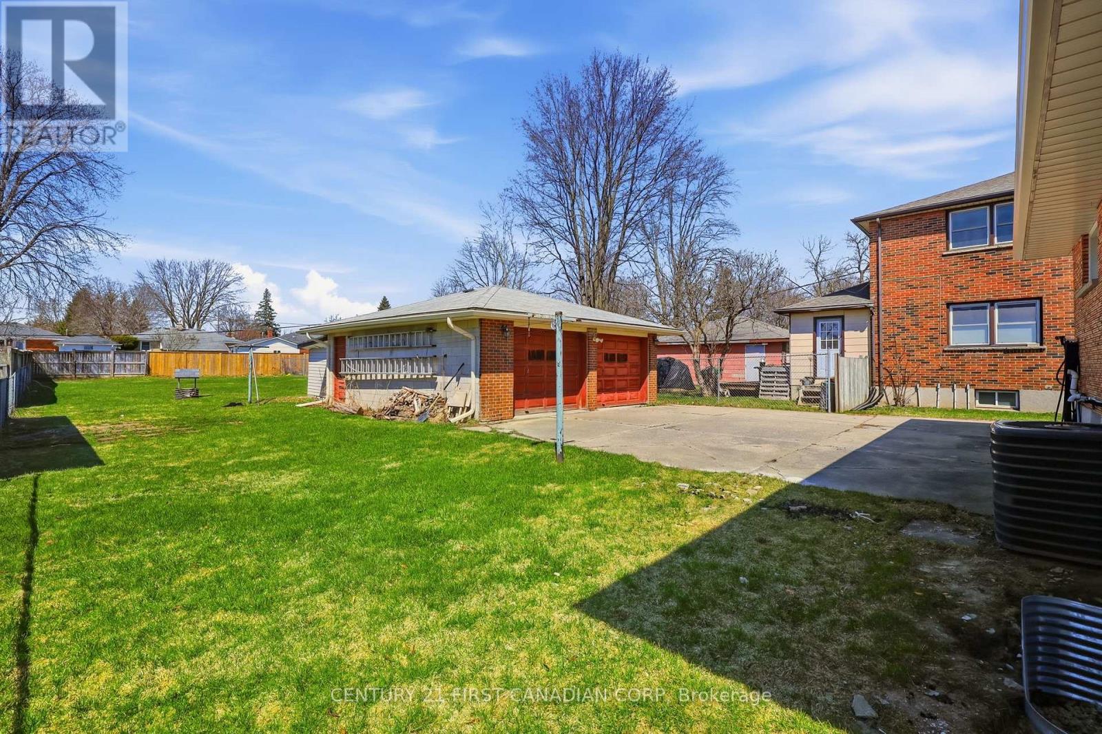 1878 Trafalgar Street, London East, Ontario  N5W 1X6 - Photo 45 - X12982746