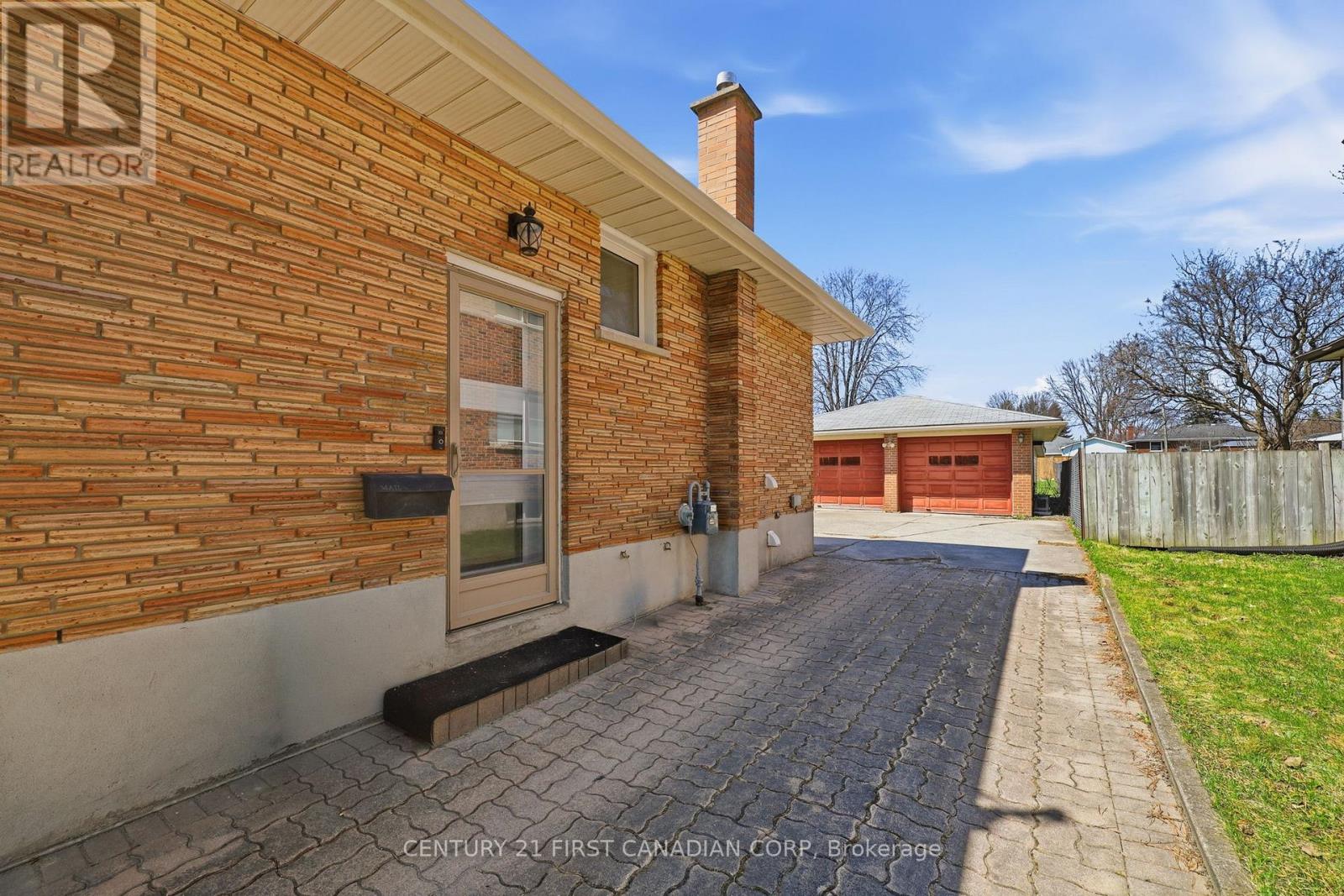 1878 Trafalgar Street, London East, Ontario  N5W 1X6 - Photo 5 - X12982746