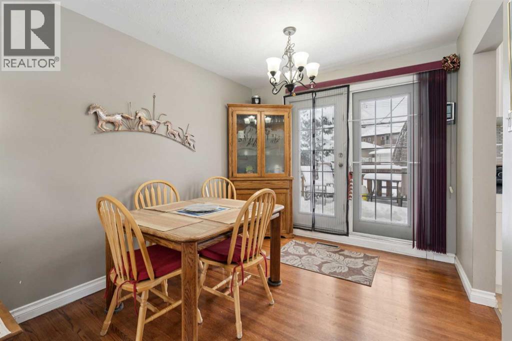 12 Westwood Crescent Sw, Calgary, Alberta  T3C 2W6 - Photo 7 - A2298134