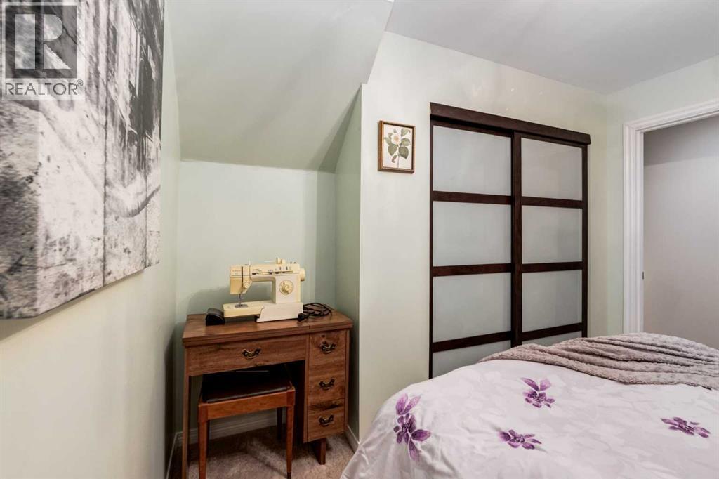 9023 Royal Oak Way NW, Calgary, Alberta  T3G 0A4 - Photo 37 - A2299525