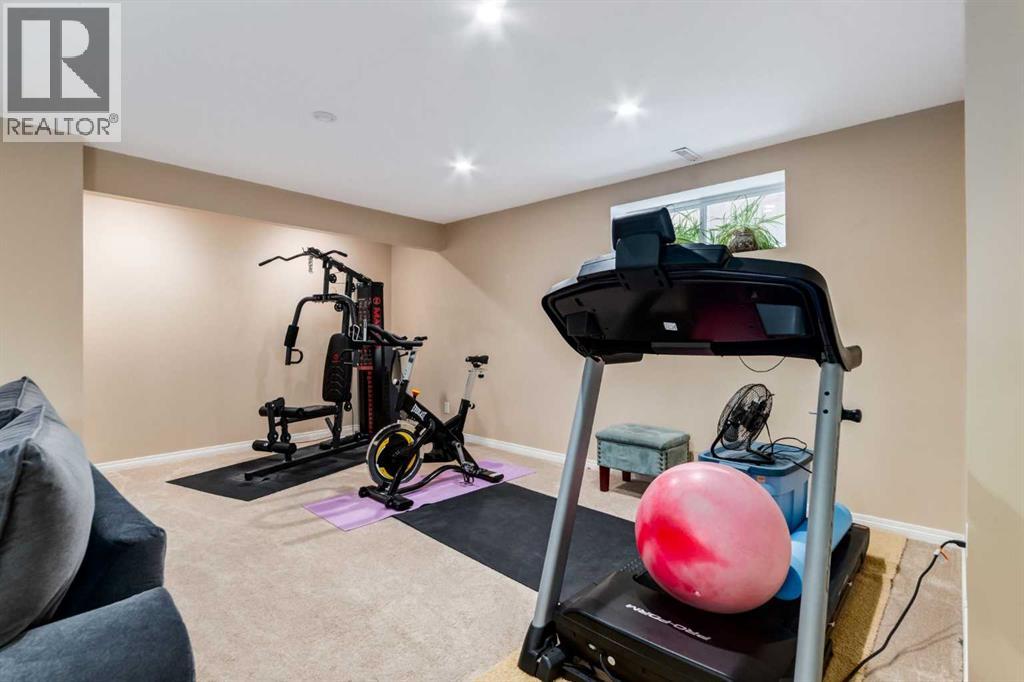 9023 Royal Oak Way NW, Calgary, Alberta  T3G 0A4 - Photo 35 - A2299525