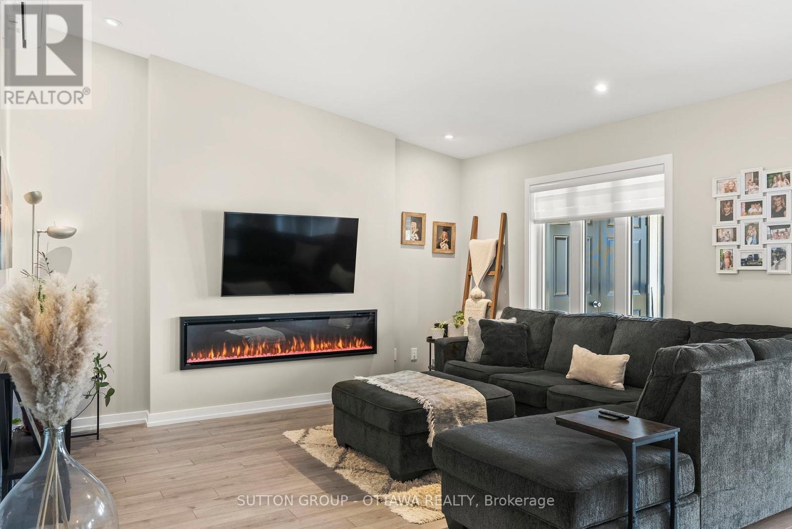 294 - 308 Masters Lane, Clarence-Rockland, Ontario  N1A 2W1 - Photo 17 - X12982510