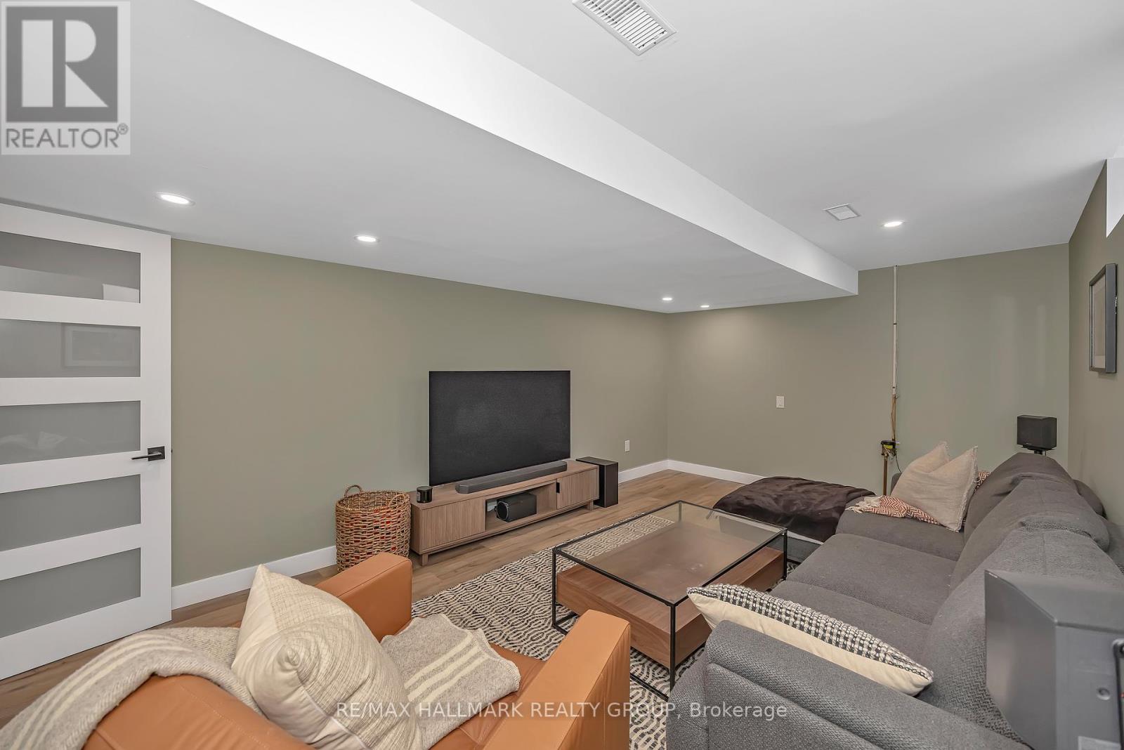 1059 Avignon Court, Ottawa, Ontario  K1C 2N4 - Photo 36 - X12982562