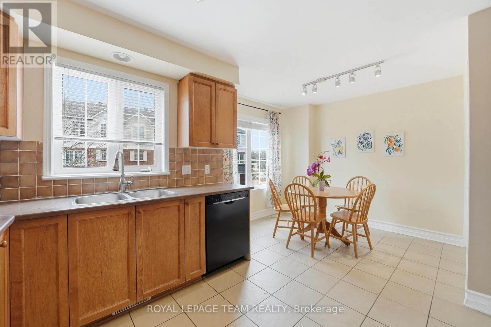 206 - 90 Edenvale Drive, Ottawa, Ontario  K2K 3N8 - Photo 19 - X12982720