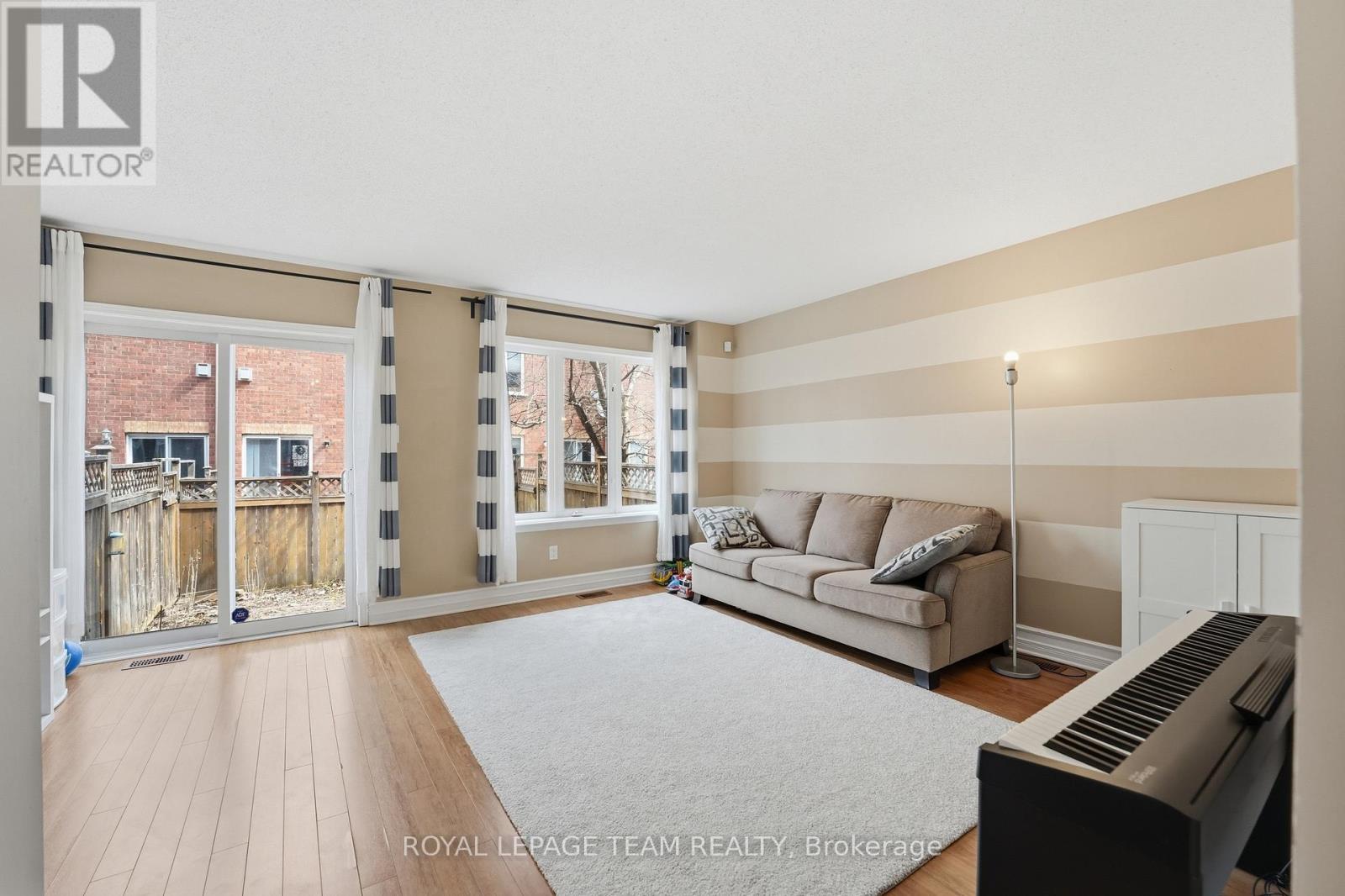 206 - 90 Edenvale Drive, Ottawa, Ontario  K2K 3N8 - Photo 6 - X12982720