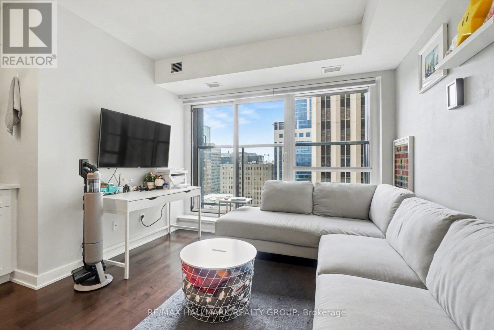 1502 - 40 Nepean Street, Ottawa, Ontario  K2P 0X5 - Photo 6 - X12982792